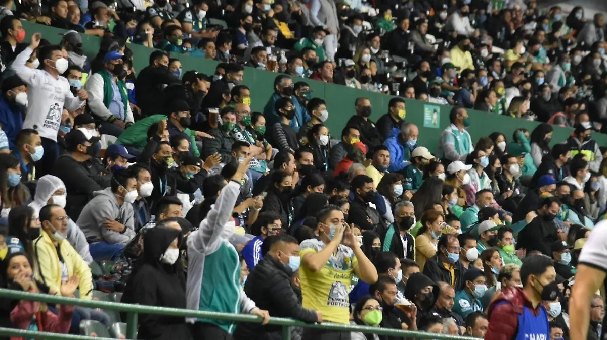 aficionados-club-León (1)